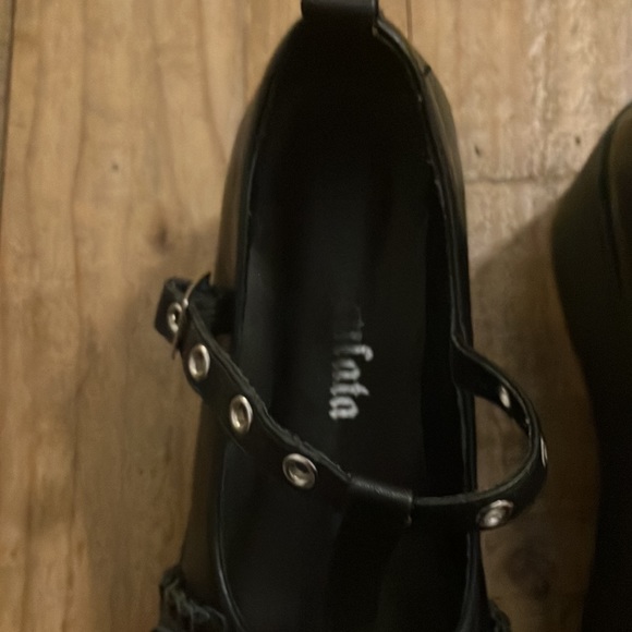 Gerulita platform shoes t-strap buckle silver heart detail - Picture 2 of 9